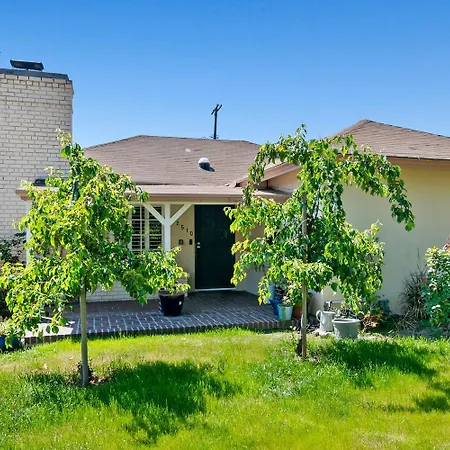 Luxury Piano Villa Home In Studio City Near Universal Studio & Hollywood For 8